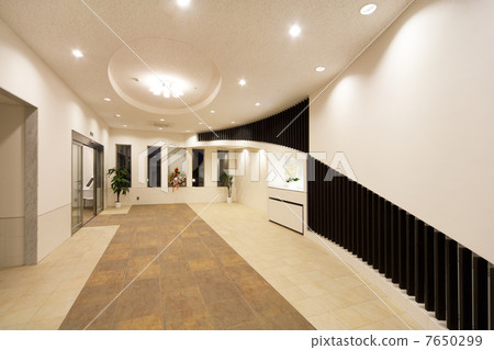 entrance entrance 7650299