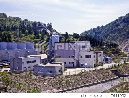 Onikobe Geothermal Power Station 7651052