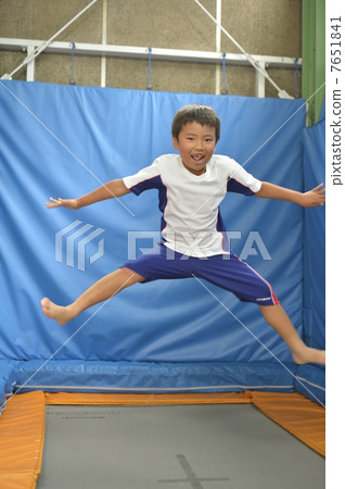 蹦床 7651841