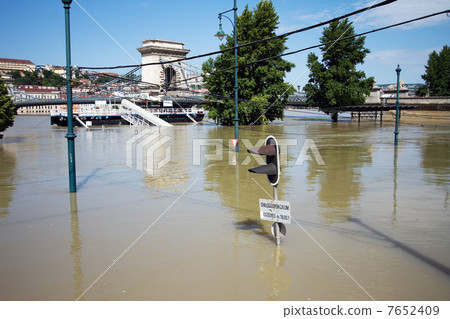 Budapest Hungary Danube Flood 2039 Budapest Hungary Danube Flood 2039 7652409