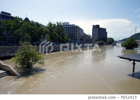 Budapest Hungary Danube Flood 2031 Budapest Hungary Danube Flood 2031 7652423