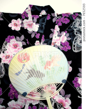 Yukata and a fan 7652593