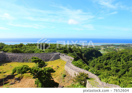 從今歸仁城堡·Oosumi看到的外界 從今歸仁城堡·Oosumi看到的外界 7652604