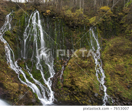 平和瀑布 7653007