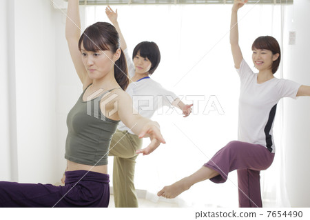 Dance classroom 7654490