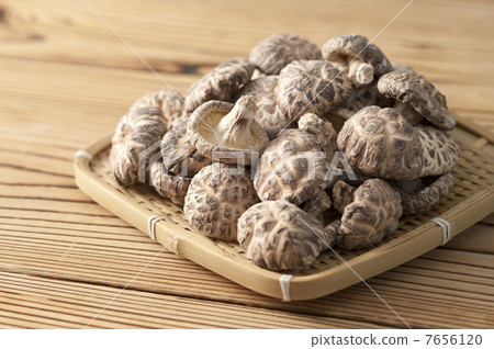 Dried Shiitake Mushroom Shiitake Mushroom 7656120