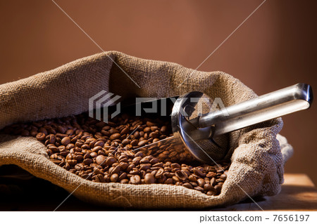 Burlap sack of coffee beans Burlap sack of coffee beans 7656197
