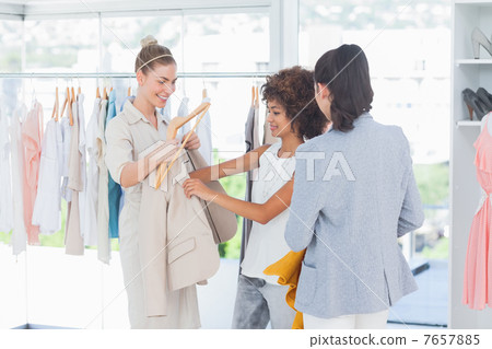 Woman wearing a blazer 7657885