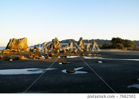 Hashima Rock 7662501