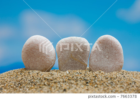 3 pebbles 3 pebbles 7663378