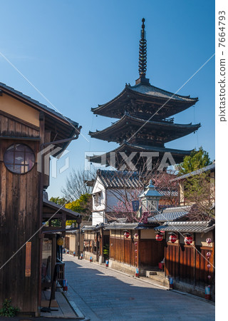 Tower of Yasaka Hokan-ji Temple Tower of Yasaka Hokan-ji Temple 7664793