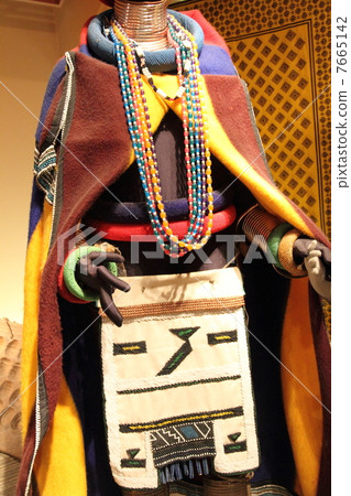 南非恩德貝萊民族服裝 7665142