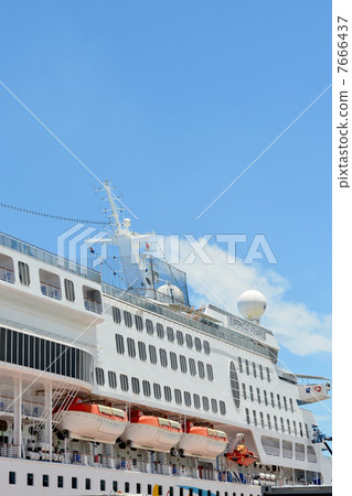floating hotel, large passenger boat, cruise ship 7666437
