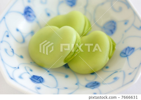 Broad beans 7666631