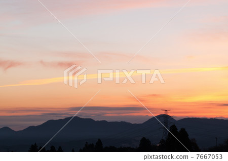 Morning glow 7667053