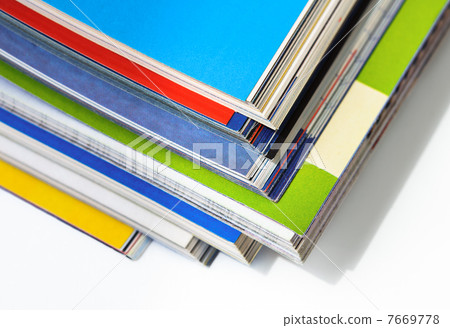 Pile of magazines 7669778