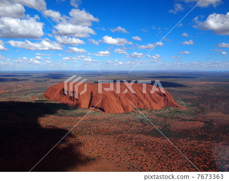 烏魯魯從一架直升機 7673363