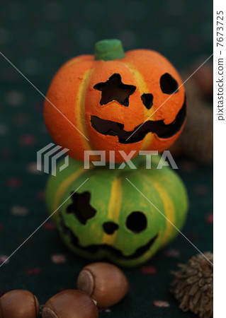 Halloween  7673725