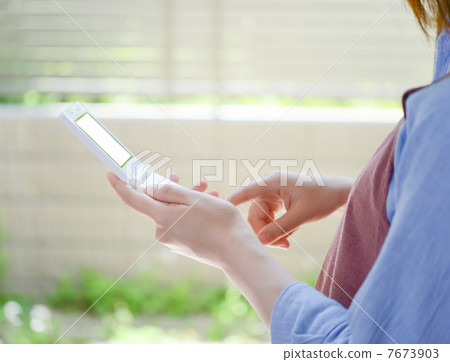 Garagey和家庭主婦 7673903