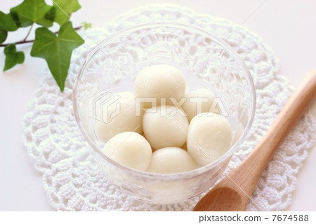 White rice dumplings White rice dumplings 7674588