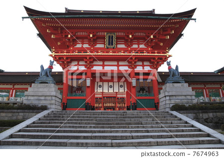 Fushimi-Inari Taisha Shrine 7674963