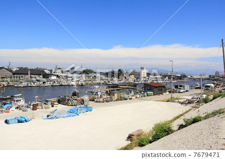 Ohno port of sunny weather 7679471