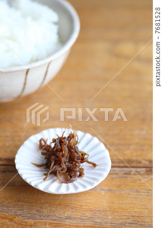燜燜指甲 7681528