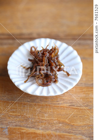 燜燜指甲 燜燜指甲 7681529