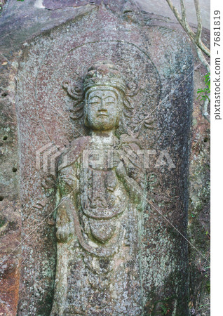 Ishiyama Kannon Park's crushed Buddha statue Ishiyama Kannon Park's crushed Buddha statue 7681819