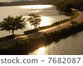 Senba lake in the evening 7682087
