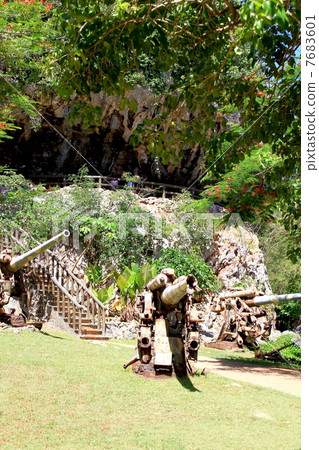 Banzai懸崖 7683601