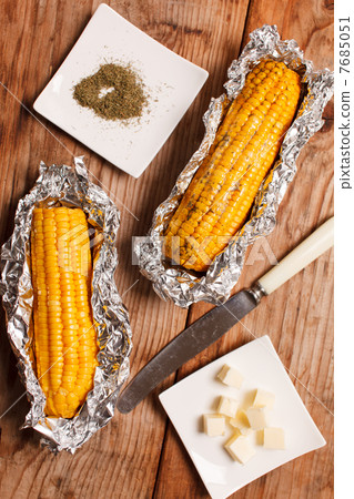 corn with butter 7685051