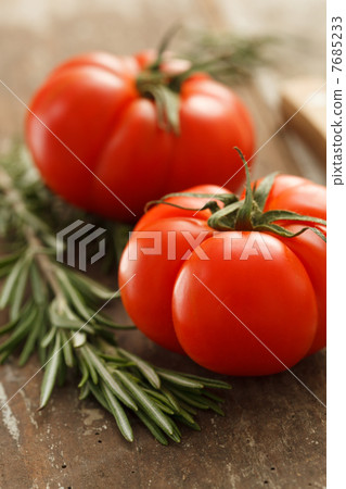 fresh tomatoes fresh tomatoes 7685233