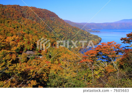 Towadako·Shimbun通行證秋季葉子 Towadako·Shimbun通行證秋季葉子 7685683