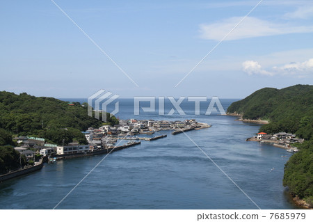 小漁村 7685979