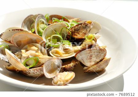Sake Steamed Clam  7689512