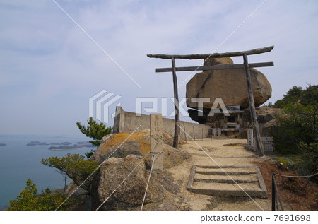 Shodoshima heavy rock 7691698