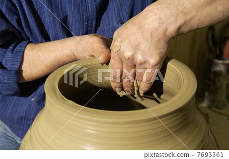 Rolling wheel 7693361