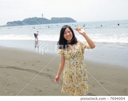 貝殼和女孩 貝殼和女孩 7694004