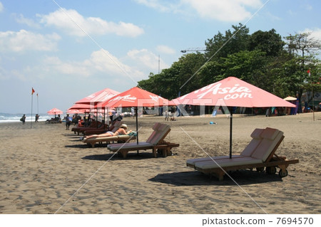 The beach of Balikuta The beach of Balikuta 7694570