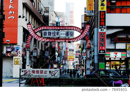 Kabukicho in the morning 7695931