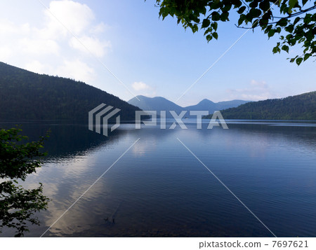 Betto Lake (with trees) 7697621