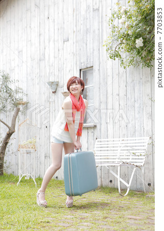 Women's journey 7703853