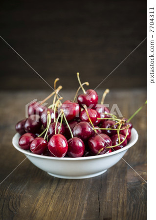 Sweet Cherry Sweet Cherry 7704311