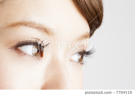 眼部美容 7704519