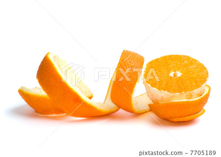 Half of an orange and some peel Half of an orange and some peel 7705189