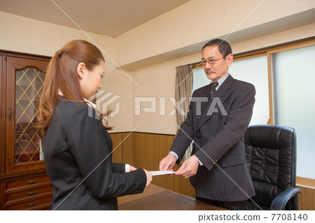 President who receives retirement request and OL 7708140