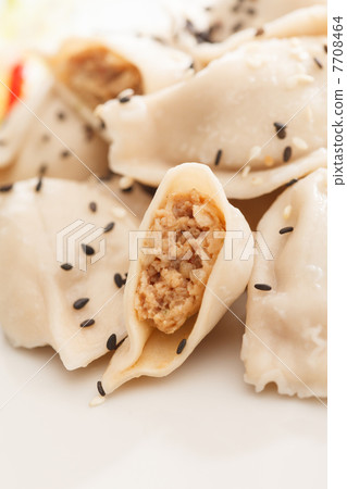 chinese meat dumplings 7708464