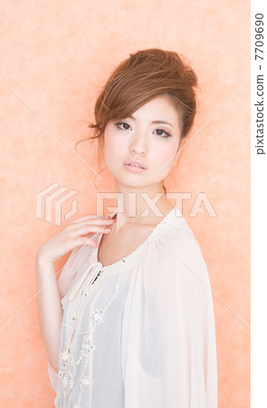 Young lady (summer) Young lady (summer) 7709690