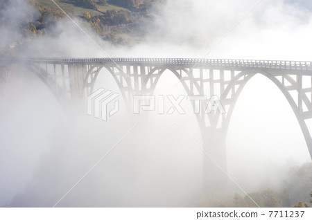 Djurdjevica Tara Bridge 7711237